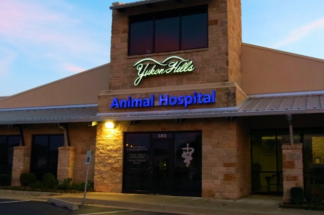 These custom exterior signs for Yukon Hills Animal Hospital compliment the building exterior while maintaining the company's brand and logo image.  For more information on how you can get your own custom exterior signs send us a no obligation quote request, and we'll be happy to put our design team to work for you!